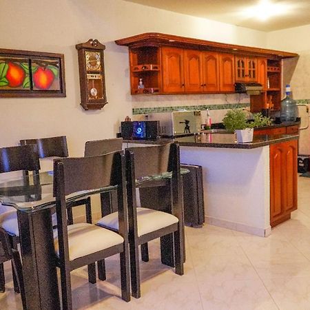 Bed and Breakfast Casa Pastora Coworking Guatapé Zewnętrze zdjęcie