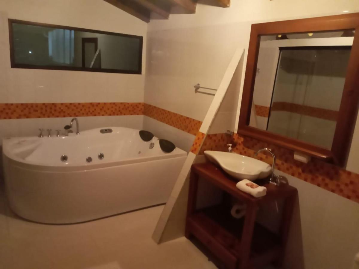 Bed and Breakfast Casa Pastora Coworking Guatapé Zewnętrze zdjęcie