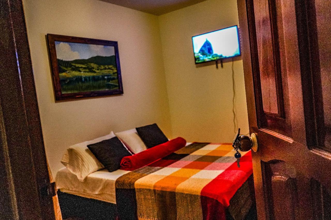 Bed and Breakfast Casa Pastora Coworking Guatapé Zewnętrze zdjęcie